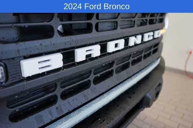 new 2024 Ford Bronco car, priced at $44,697