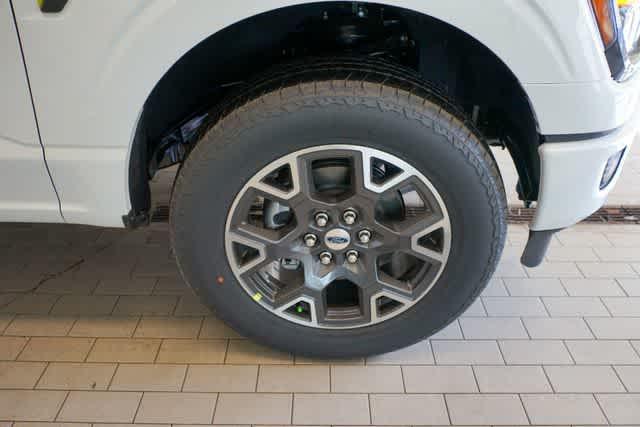 new 2025 Ford F-150 car, priced at $49,628