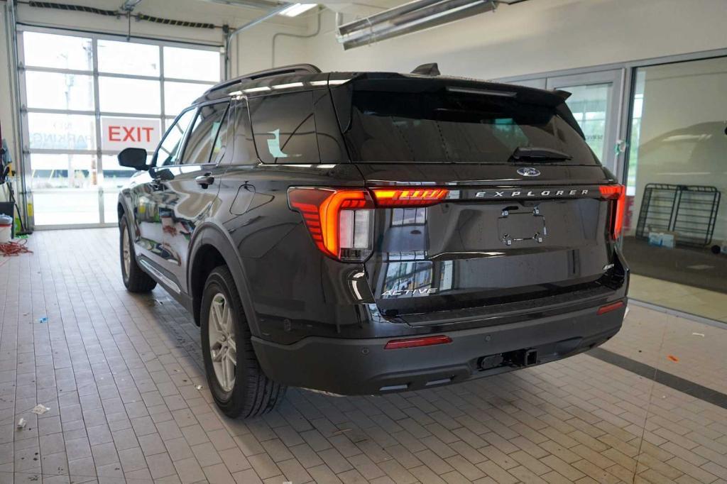 new 2025 Ford Explorer car, priced at $43,350