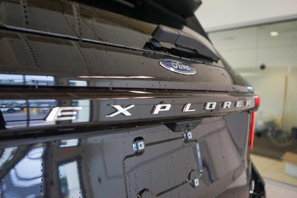 new 2025 Ford Explorer car, priced at $43,350