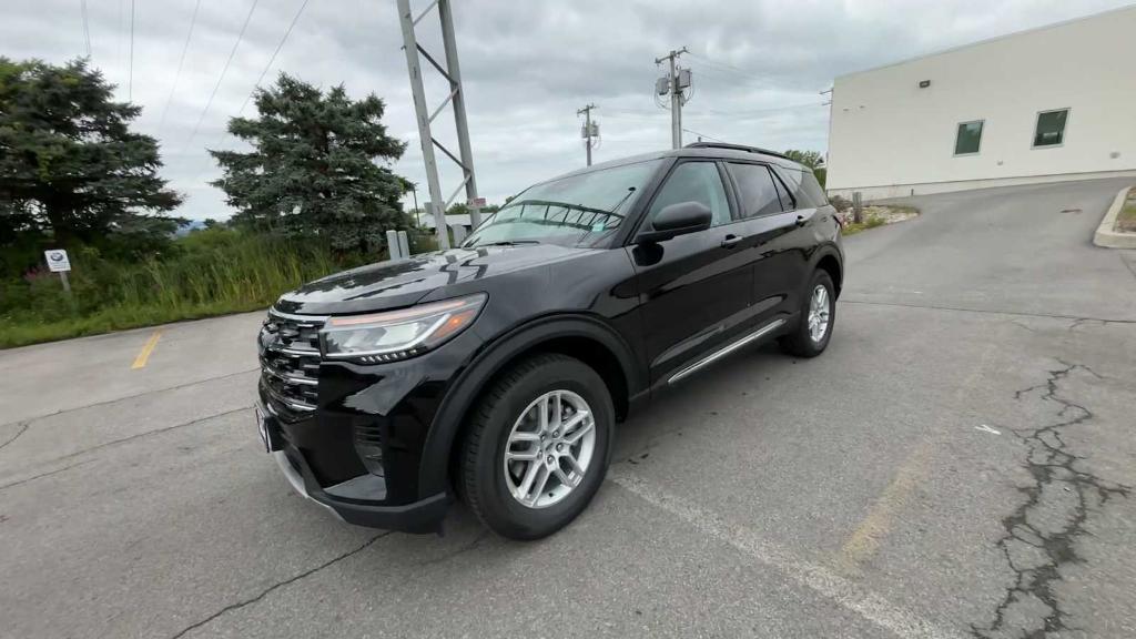 new 2025 Ford Explorer car, priced at $43,350