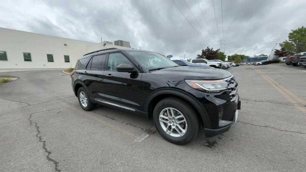 new 2025 Ford Explorer car, priced at $43,350