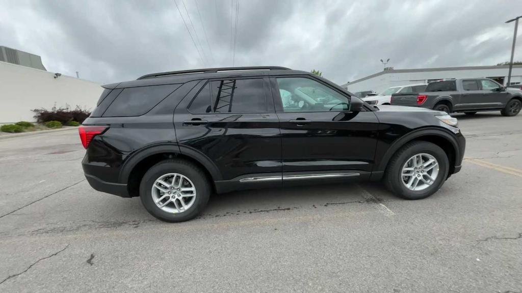 new 2025 Ford Explorer car, priced at $43,350