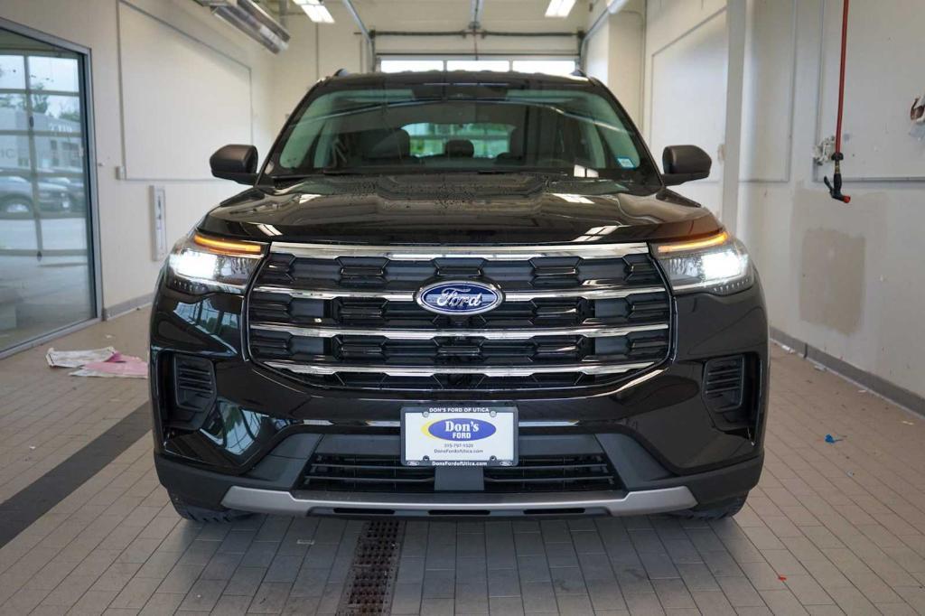 new 2025 Ford Explorer car, priced at $43,350