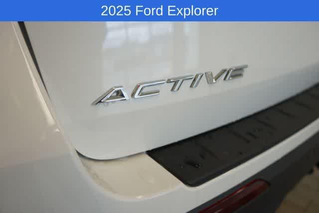 new 2025 Ford Explorer car, priced at $41,503