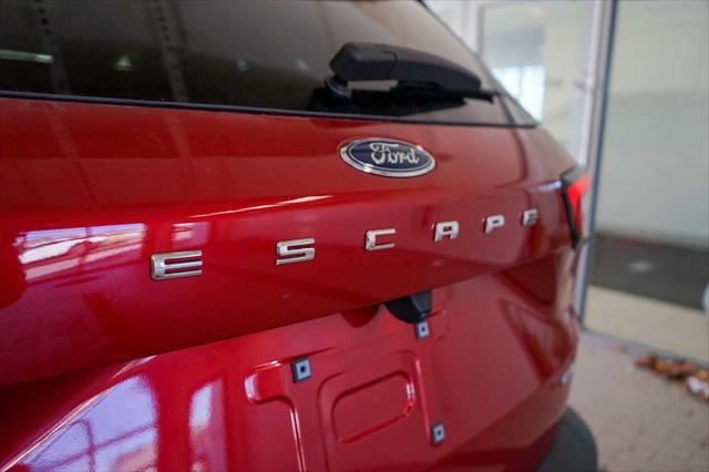 new 2025 Ford Escape car, priced at $36,960