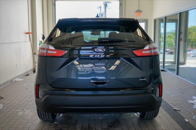 new 2024 Ford Edge car, priced at $39,627