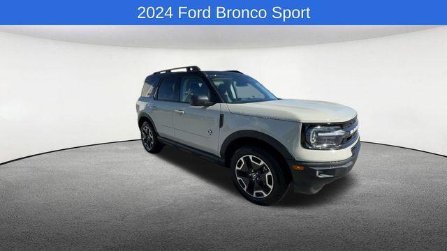 new 2024 Ford Bronco Sport car, priced at $33,660