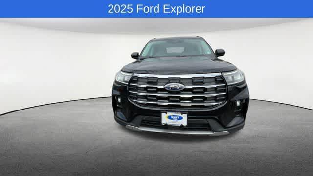 new 2025 Ford Explorer car, priced at $48,205