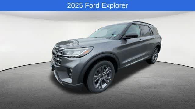 new 2025 Ford Explorer car, priced at $44,642