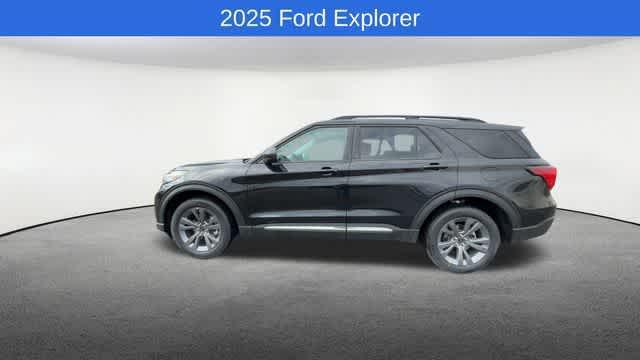 new 2025 Ford Explorer car, priced at $44,642