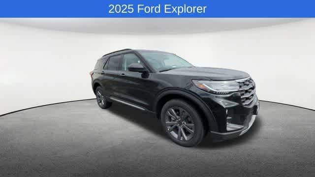 new 2025 Ford Explorer car, priced at $44,642
