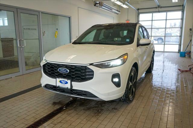 new 2025 Ford Escape car, priced at $40,774