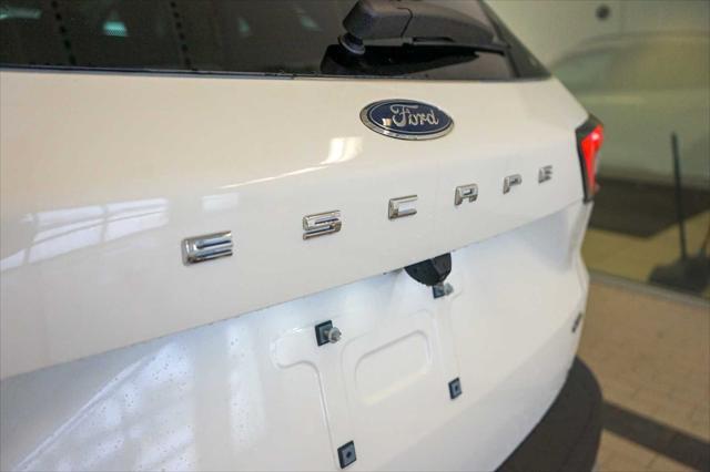 new 2025 Ford Escape car, priced at $40,989