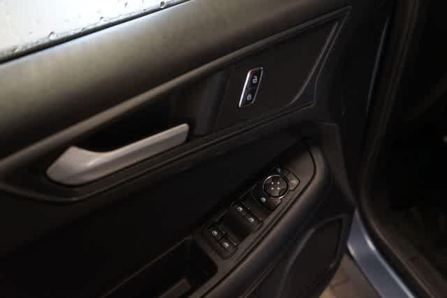 used 2019 Ford Edge car, priced at $13,785