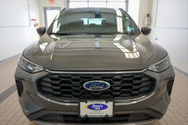 new 2025 Ford Escape car, priced at $32,934