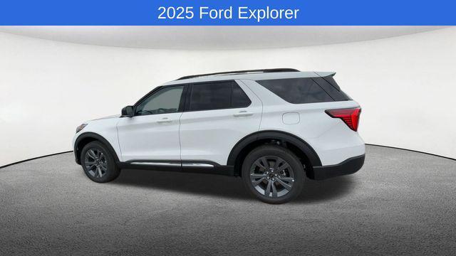 new 2025 Ford Explorer car, priced at $50,375