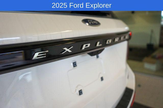 new 2025 Ford Explorer car, priced at $50,375