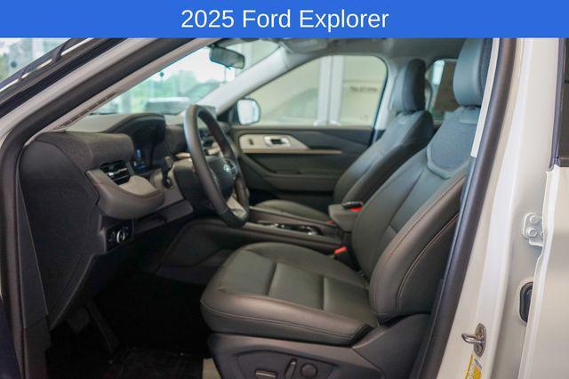 new 2025 Ford Explorer car, priced at $50,375