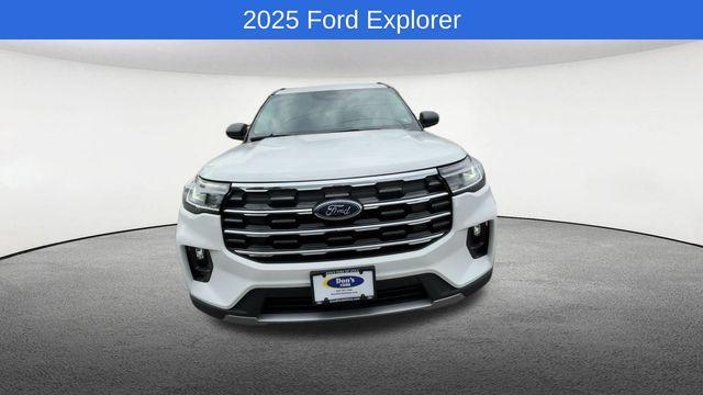 new 2025 Ford Explorer car, priced at $50,375