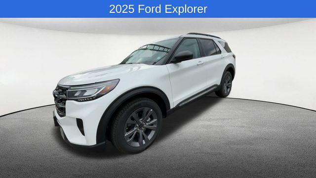 new 2025 Ford Explorer car, priced at $50,375