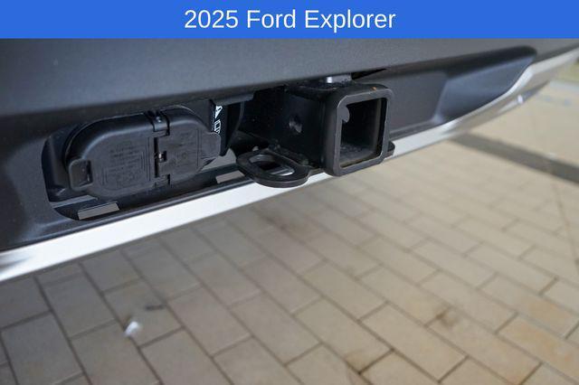 new 2025 Ford Explorer car, priced at $50,375