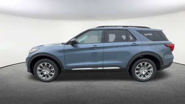 new 2025 Ford Explorer car, priced at $46,626