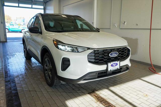 new 2025 Ford Escape car, priced at $34,868