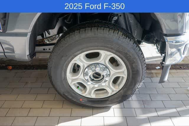 new 2025 Ford F-350 car, priced at $57,660