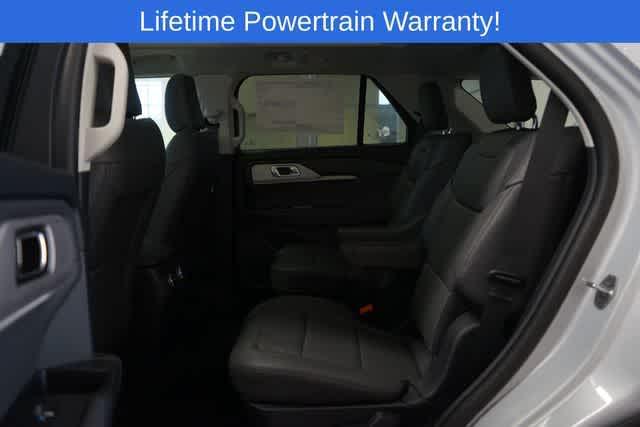 new 2025 Ford Explorer car, priced at $48,165