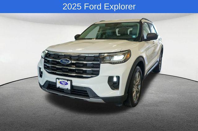 new 2025 Ford Explorer car, priced at $48,900