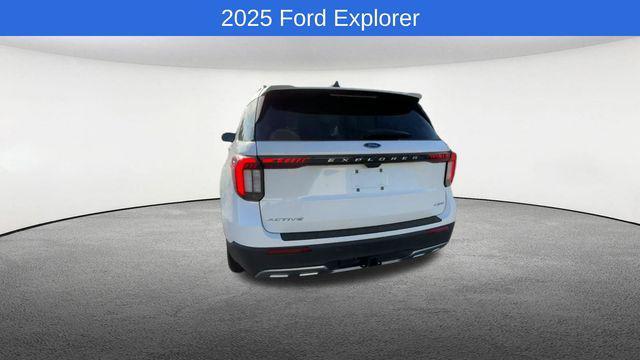 new 2025 Ford Explorer car, priced at $48,900