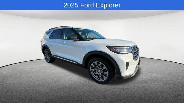 new 2025 Ford Explorer car, priced at $48,900