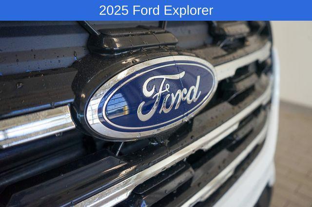 new 2025 Ford Explorer car, priced at $48,900