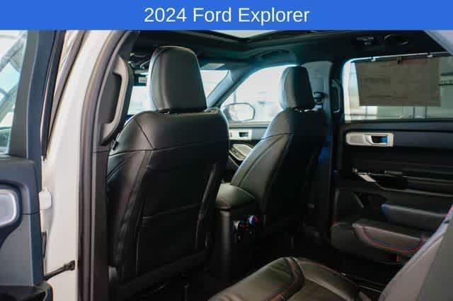 new 2024 Ford Explorer car, priced at $60,624