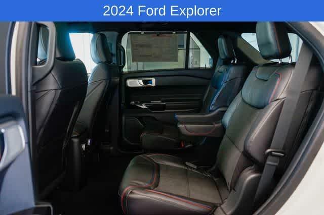 new 2024 Ford Explorer car, priced at $60,624