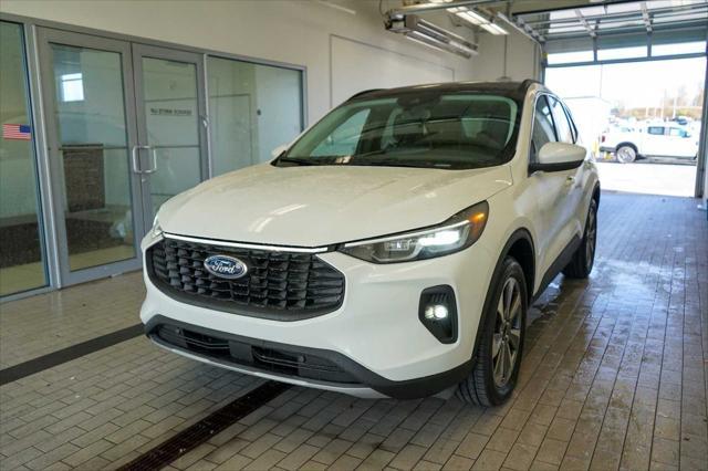 new 2025 Ford Escape car, priced at $38,698