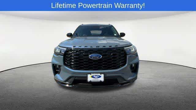 new 2025 Ford Explorer car, priced at $48,214