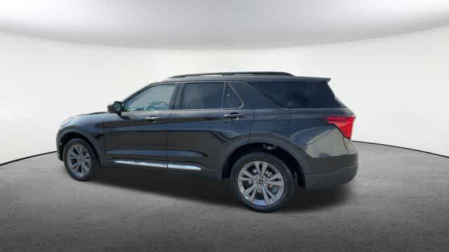 new 2025 Ford Explorer car, priced at $46,178