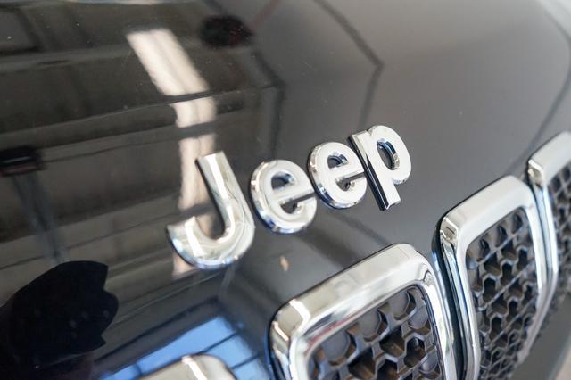 used 2019 Jeep Cherokee car, priced at $18,264