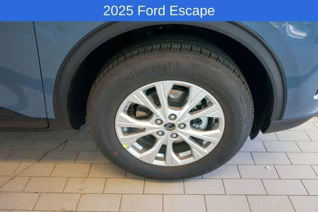 new 2025 Ford Escape car, priced at $34,405