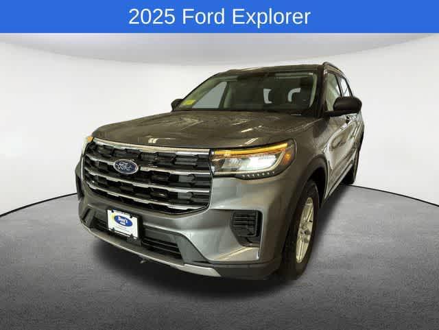 new 2025 Ford Explorer car, priced at $40,515