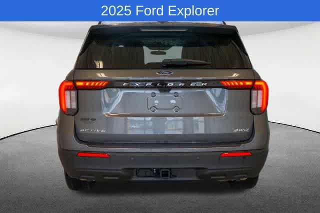 new 2025 Ford Explorer car, priced at $40,515