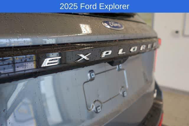 new 2025 Ford Explorer car, priced at $40,515