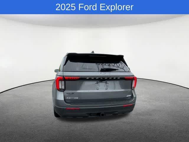 new 2025 Ford Explorer car, priced at $40,515