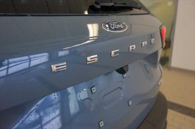 new 2025 Ford Escape car, priced at $33,226