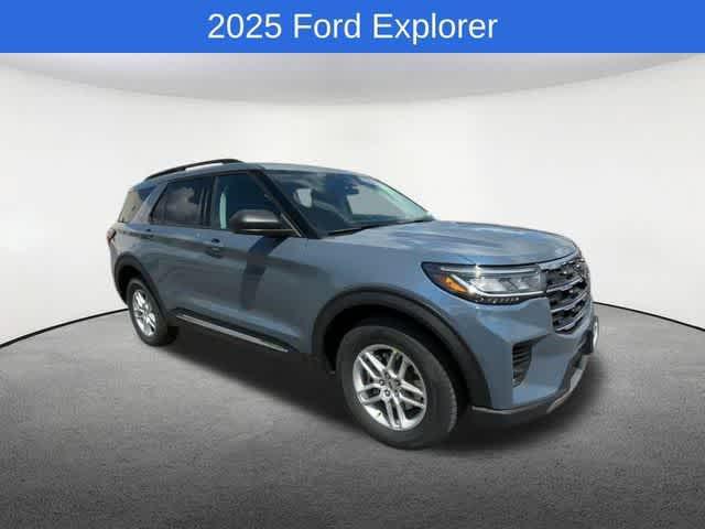 new 2025 Ford Explorer car, priced at $40,844