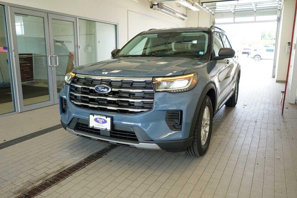 new 2025 Ford Explorer car, priced at $44,005