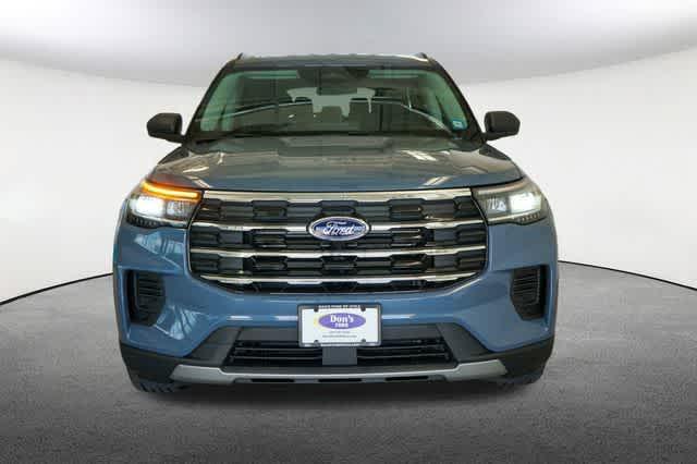 new 2025 Ford Explorer car, priced at $40,844