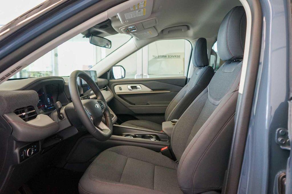 new 2025 Ford Explorer car, priced at $44,005
